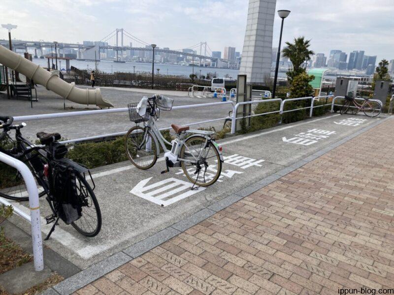 豊洲ぐるり公園自転車駐輪場の外観